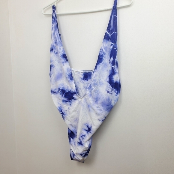 DIPPIN' Daisy's Bathing Suit Ultra Low Plunging V-Neck Size 1X & 2X Tye Die - Picture 3 of 9